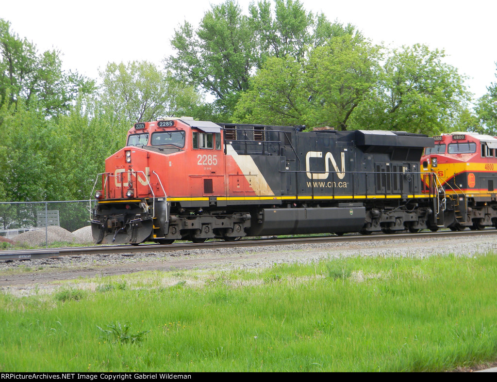 CN 2285